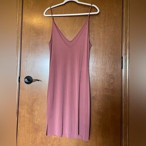 Supe soft ribbed summer dress in mauve